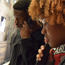 students in a muesum