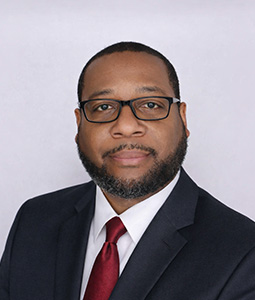 Nigel Smith headshot