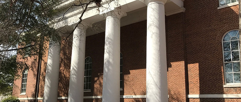 Facade of South Caroliniana Library