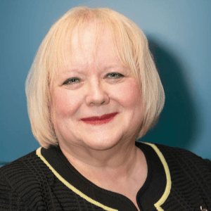 professional headshot of dean vail