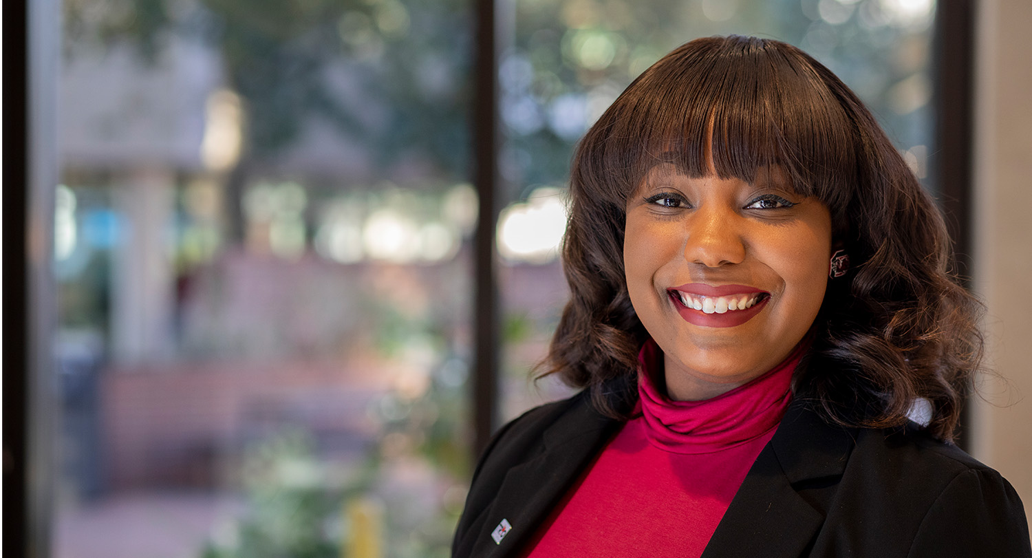 Paulia D. Williams, winner of the 2024 Dennis A. Pruitt Outstanding Advocate for First-Year Students Award