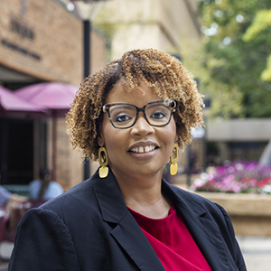 Headshot of Jewel Scott